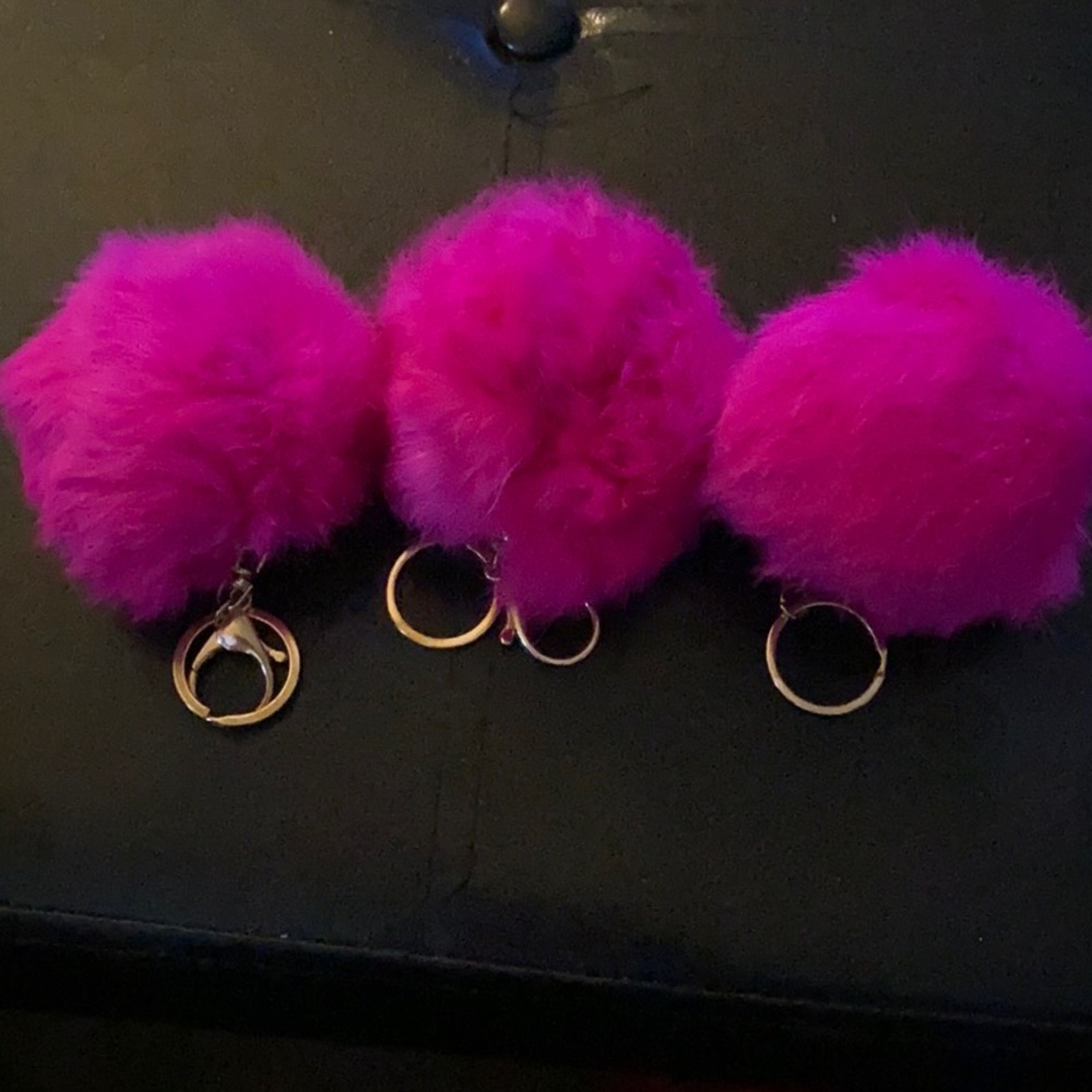 New hot pink Pom keychain